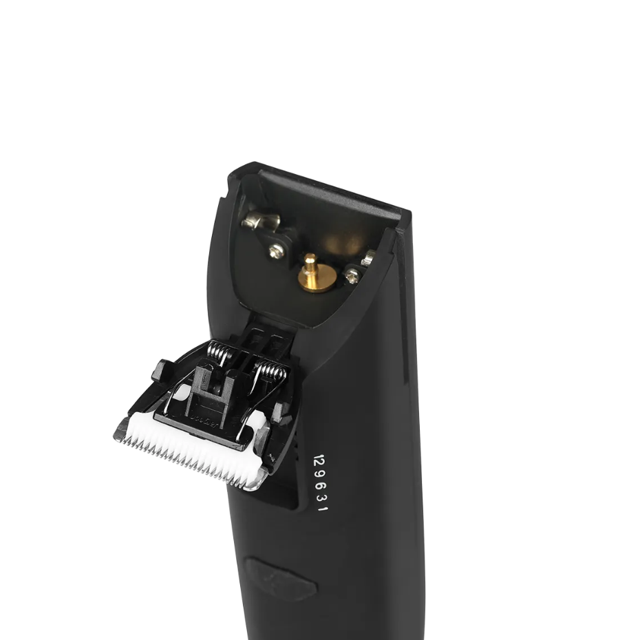 Black body groomer with detachable head on a transparent background